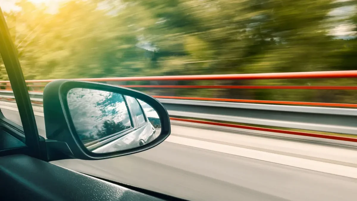 Praca jako kierowca taxi — na własnym samochodzie czy na aucie flotowym?